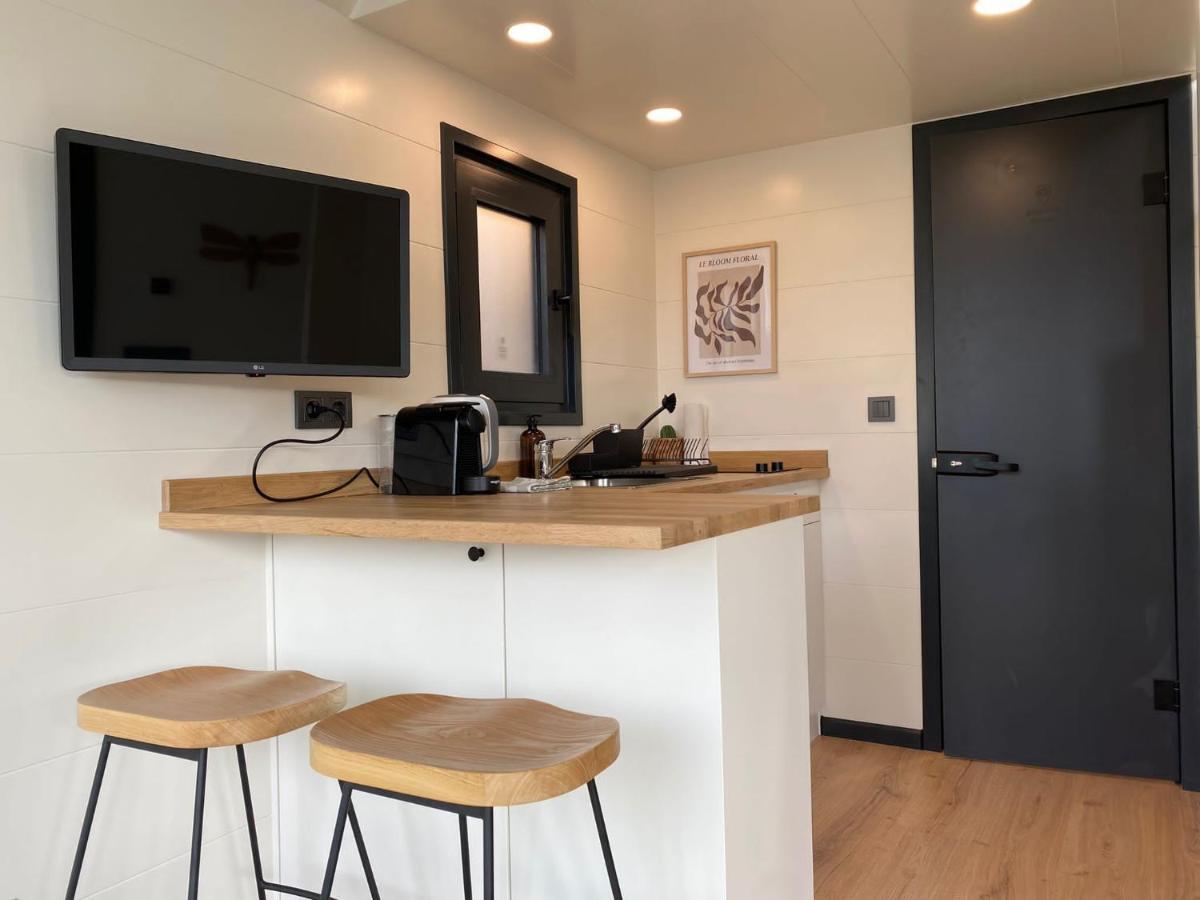 Tiny House With Sauna & Jacuzzi Near Amsterdam Vijfhuizen Екстериор снимка