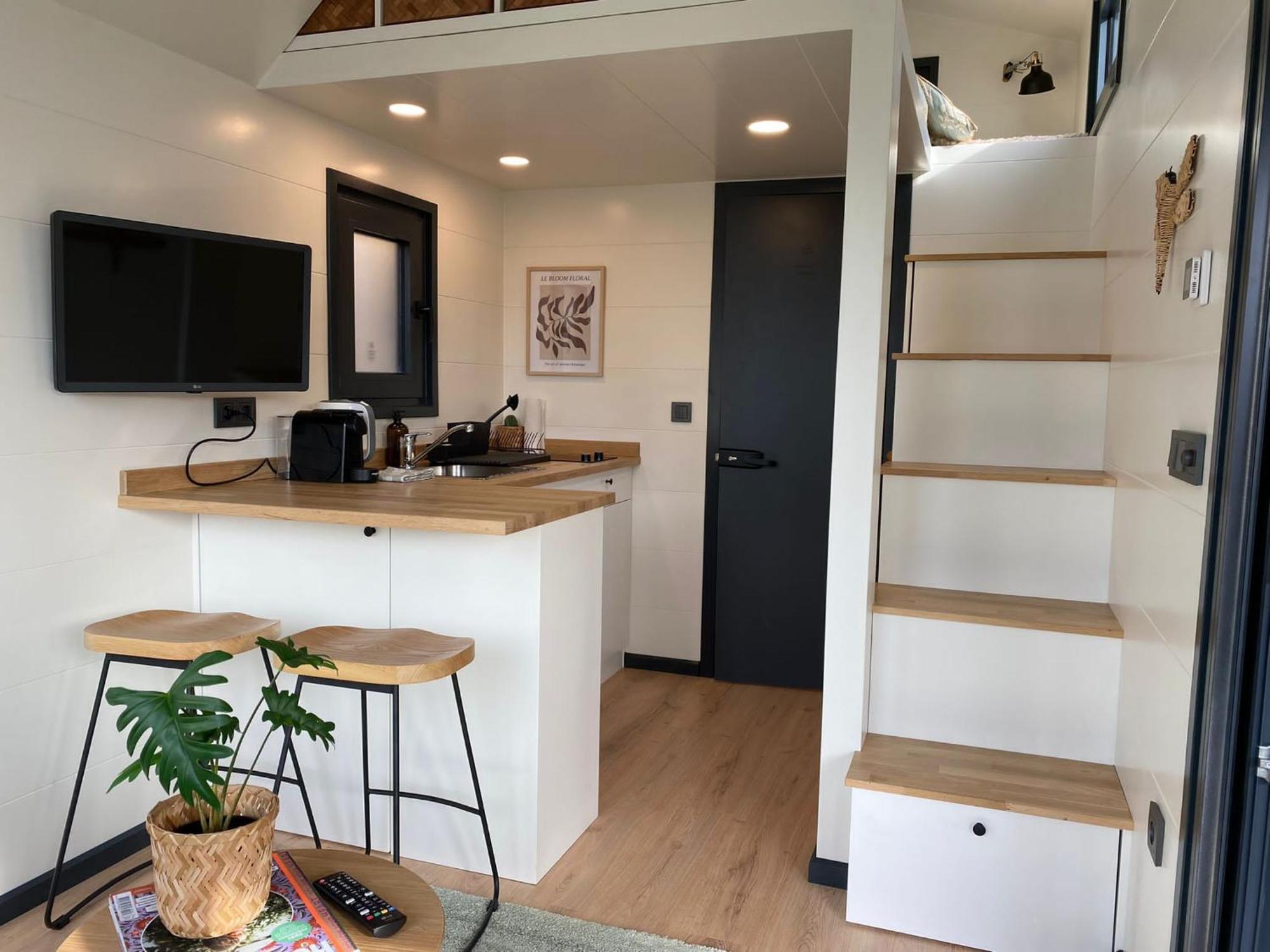 Tiny House With Sauna & Jacuzzi Near Amsterdam Vijfhuizen Екстериор снимка