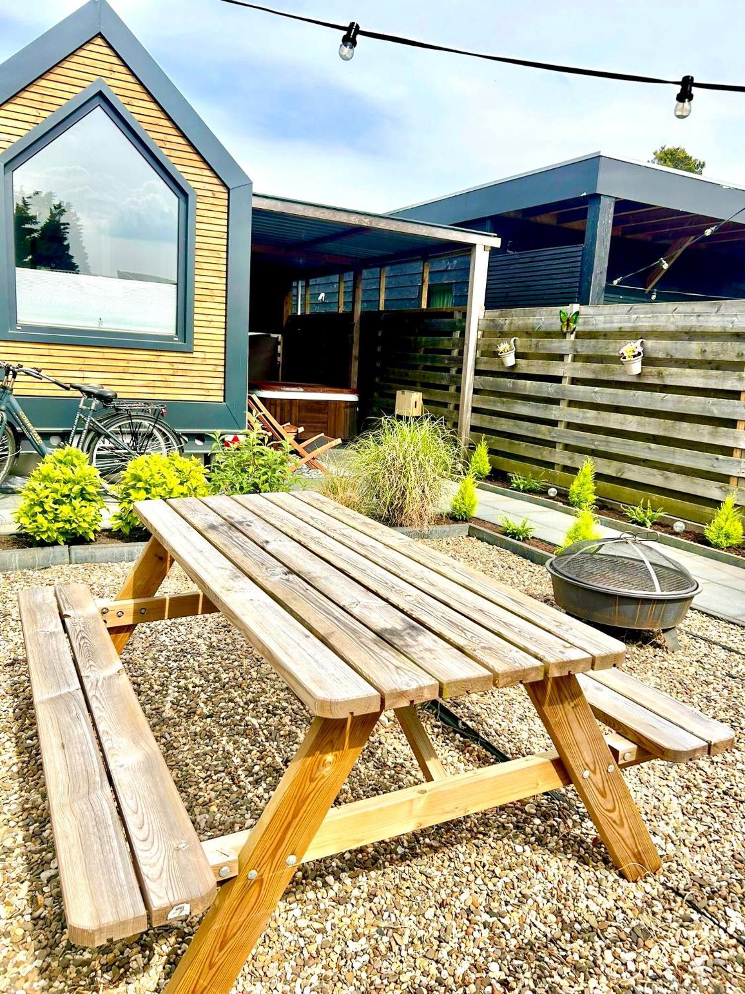 Tiny House With Sauna & Jacuzzi Near Amsterdam Vijfhuizen Екстериор снимка